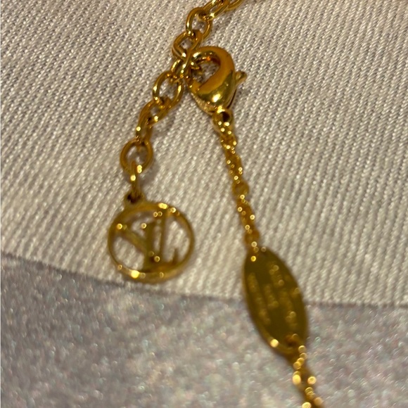 LOUIS VUITTON NECKLACE AUTHENTIC EXCELLENT CONDITION. - Picture 6 of 8